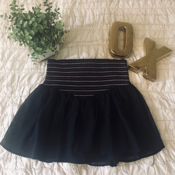 Forever 21 Black Skirt - Picture 1 of 3